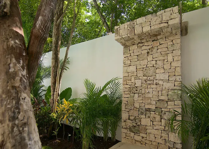 Livetulum Aparthotel 4*